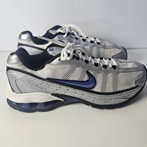 Nike Womens Reax  White Running Shoes Lace Up Low Top Size 7.5